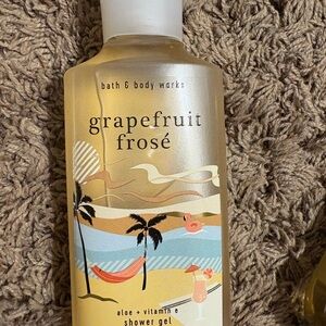 Bath & Body Works Grapefruit Frosé Body Wash - Gold and Blue